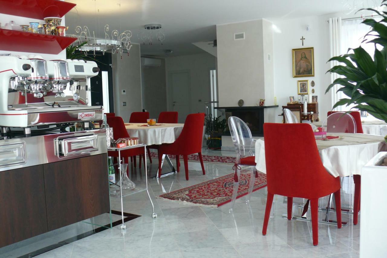 Residenza Delle Grazie Bed & Breakfast Cossignano Ngoại thất bức ảnh